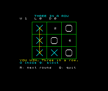 The same winning position with a bright green grid. The crosses are cyan, the noughts white and the winning line yellow; the footer “R: next round Q: quit” is white.